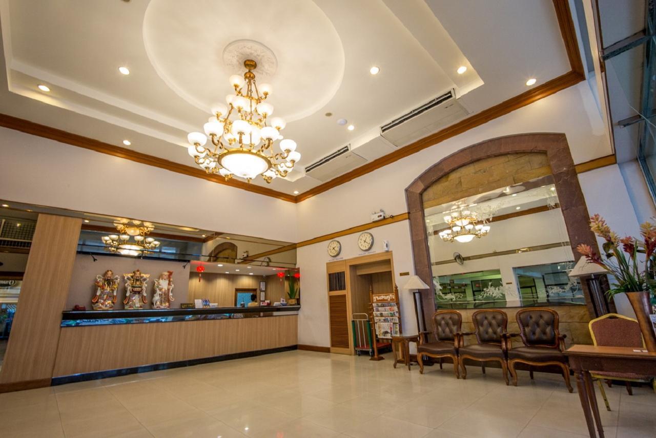 Sakol Hotel Hatjaj Kültér fotó