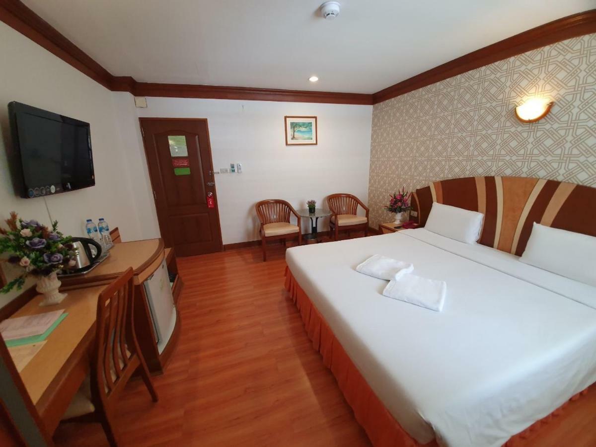 Sakol Hotel Hatjaj Kültér fotó